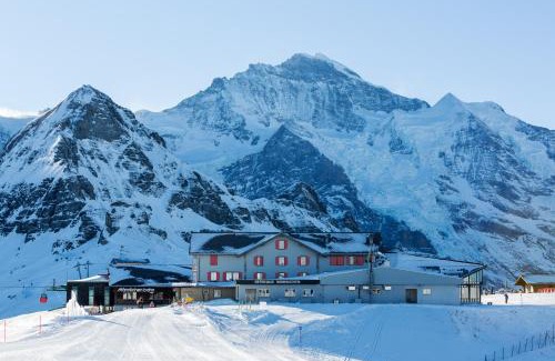 Goldswil Hotel | Guest Rated 9.2: Berghaus Männlichen with Family-Friendly Dining