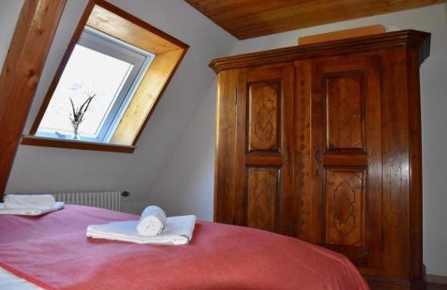 Todtnauberg Apartment | Relaxing Retreat at Berghof Almzeit - Philosophenstüble