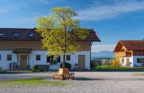 Peissenberg Apartment | Seaside Retreat at Berghof Heger - 4-Star Getaway Awaits