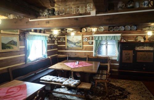 Pec pod Snezkou Apartment | Unbeatable Stay at Berghof - Ideal for Families and Adventurers