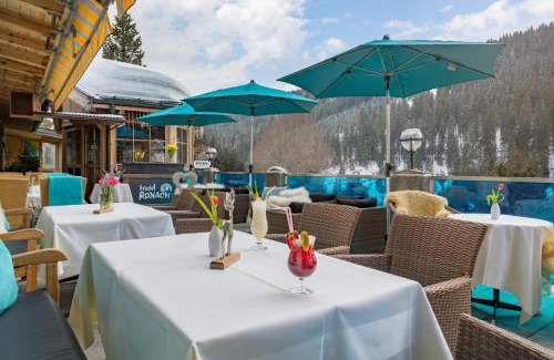 Wald im Pinzgau Hotel | Inviting Mountainclub Hotel Ronach with Oceanfront Pool & Spa