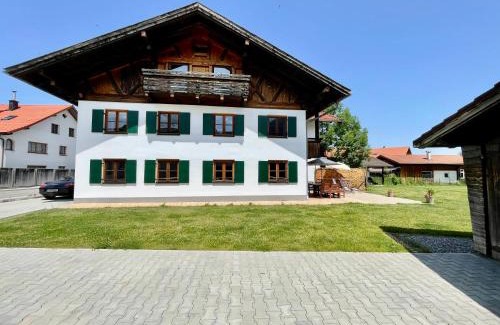 Trauchgau House | Discover Bergien: Pet-Friendly Oceanfront Retreat Rated 9.1