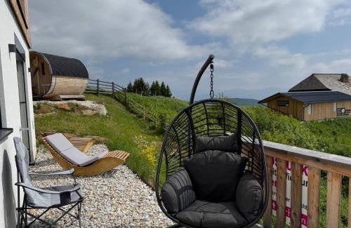 Bad Sankt Leonhard im Lavanttal Apartment | Discover Berglisl: Ski-In & Relax with Sauna Access