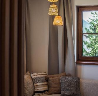 Strobl Hotel | Experience Bergrose Hideaway: 4-Star Oceanfront Retreat