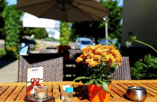 Guben Hotel | Pet-Friendly Bergschänke & Berghotel with Breakfast Included
