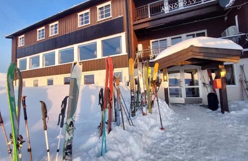 Bergsjøstølen Hotel | Experience Nature at Bergsjøstølen Fjellstue Retreat