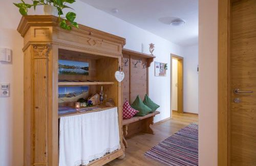 Vorderlanersbach Apartment | Discover Bergsonne: 4-Star Family-Friendly Retreat
