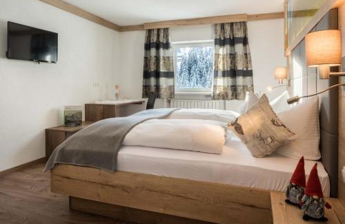 Steeg Apartment | Oceanfront Bergspitz Apartment - 4-Star, Rated 9.1/10