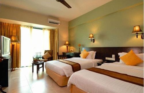 Papar Resort | Relax at Beringgis Beach Resort & Spa with Pool Access