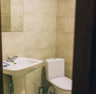 Perechin Hotel | Discover Berizka: Pet-Friendly Retreat with Hot Tub