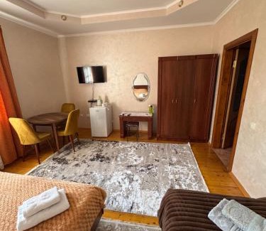 Yaremche Bed & Breakfast | Discover Berizka: Pet-Friendly Retreat with Top Guest Ratings