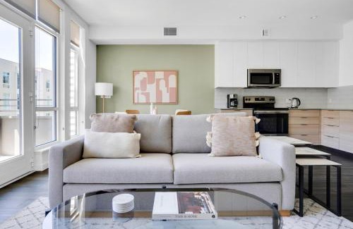Southwest Berkeley Apartment | Inviting Berkeley 1BR with Gym, Roof Access & Pet-Friendly