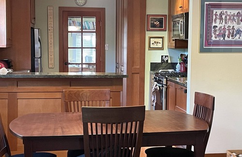 Albany House | Ideal Berkeley/Albany 2 BR Home with Pool & Ocean Views