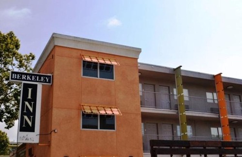 Northwest Berkeley Hotel | Family-Friendly Stay at Berkeley Inn | Guest Rated 7/10