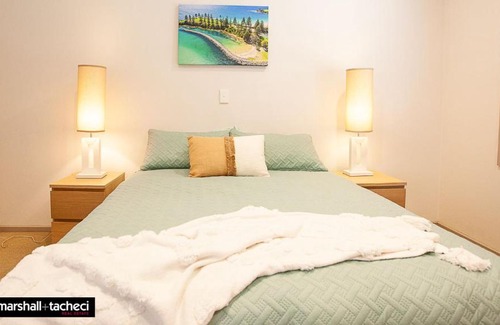 Bermagui House | Bermagui Jewel: 5 Bedrooms with Uninterrupted Views