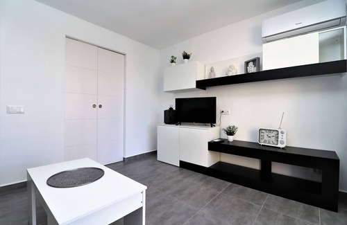 Rincon de Loix Apartment | Discover Bermudas 313: Oceanfront Oasis with Top Amenities