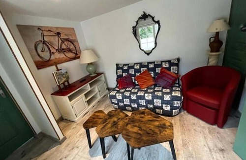 Trucy-sur-Yonne House | Family-Friendly Retreat at Bernard & Anny with Kitchen Access