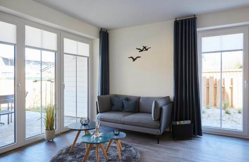 Busum Apartment | Bernstein Kattegat Apartment 6: Family-Friendly Retreat