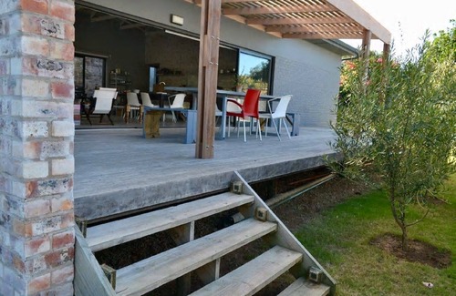 Bushman's River Mouth House | Discover Berries Corner: Breakfast Included for Your Stay