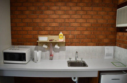 Berrigan Hotel | Discover Comfort at Berrigan Motel with Family-Friendly Amenities