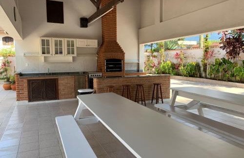 Centro House | Discover Bertioga Paradise: Pet-Friendly & Ocean View Retreat