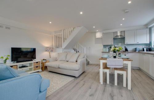 Little Petherick House | Discover Berts Place: Perfect for Families and Pets