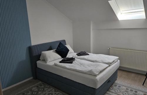 Kaposvar Apartment | Eco-Friendly Berzsenyi Apartmanház with Hot Tub & Perfect Score