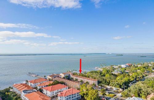 Dunedin Apartment | Experience Downtown Dunedin Life at Beso Del Sol Hotel