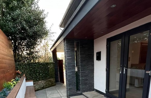 Roughton House | Bespoke modern upside down house