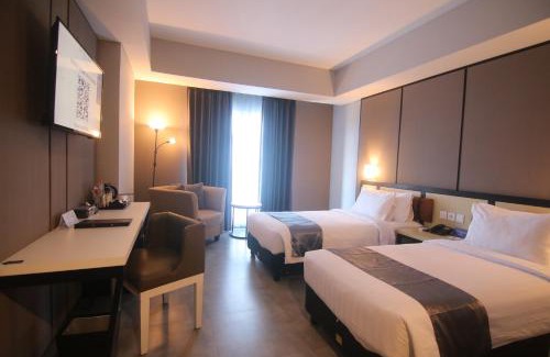 Surabaya Hotel | Relax at BeSS Mansion Hotel Surabaya with Ocean View Pool