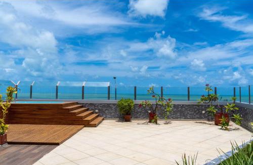 Bessa Hotel | Top-Rated Bessa Golden Flats with Oceanfront Views
