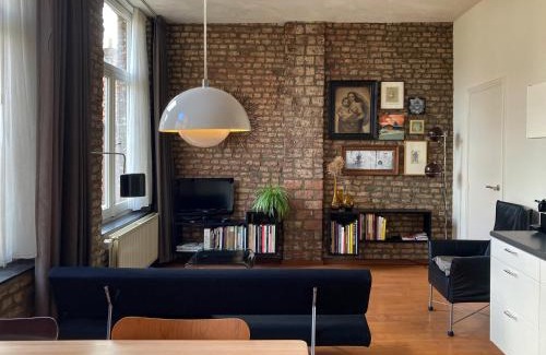 Jekerkwartier Apartment | Discover Besselaar Apartments: A 4-Star Getaway Rated 9.5