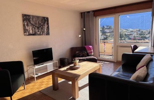 Miege Apartment | Ideal Location for Exploring Valais – Pet and Child Friendly