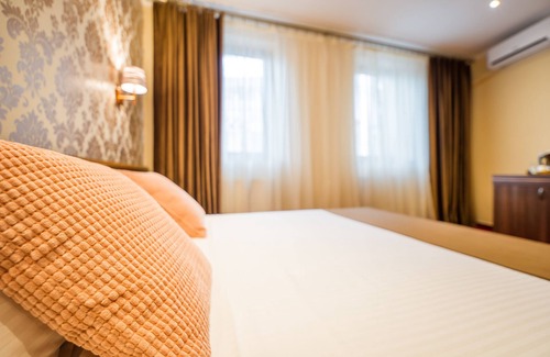 Bucharest City-Centre Hotel | Convenient Accommodation Steps from Bucharest Old Town