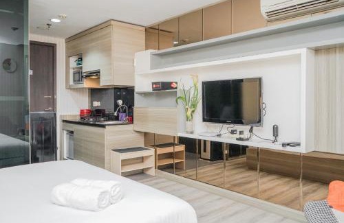 Pondok Aren Apartment | Cozy Bintaro Icon Studio Apartment with Pool Access