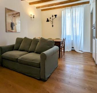 Porta Genova Apartment | Discover Appartamento Darsena: Family-Friendly 4-Star Retreat