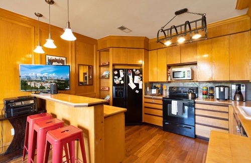 Barton Heights House | Prime Austin Location with Heated Cowboy Pool & Skyline Views