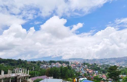 Baguio Apartment | Best Baguio Staycation with 360 City View!