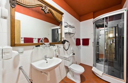 Gudeliai Hotel | Discover Best Baltic Panemunė Castle: Pet-Friendly Retreat