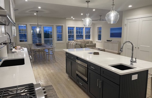 Beach Haven House | Top Beachfront Retreat in Barnegat Light LBI - Guest Rated 10/10