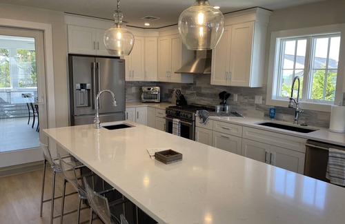 Beach Haven House | Top Beachfront Retreat in Barnegat Light LBI - Guest Rated 10/10