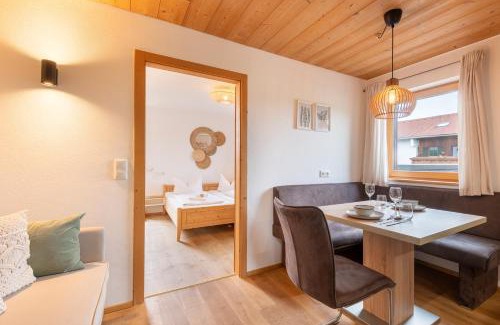 Hopferau Apartment | Inviting Studio Apartment with Ocean View and Kitchen
