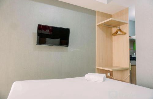 Ciputat Apartment | Cozy and Modern Studio at Baileys Apartment Awaits You