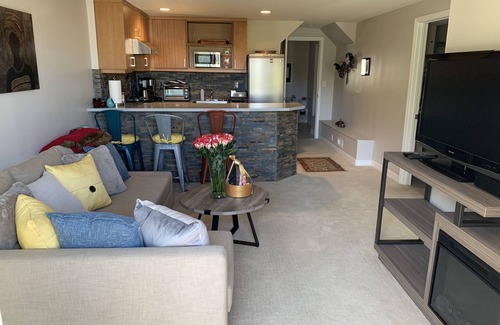 Midtown Terrace House | Discover the Cozy Twin Peaks Retreat in San Francisco