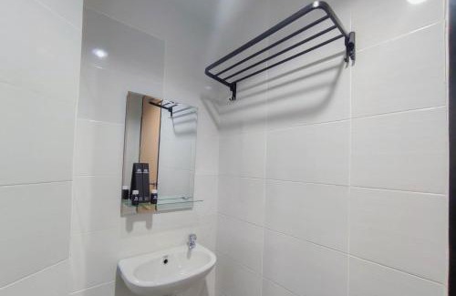 Jatingaleh Apartment | Budget-Friendly 1BR The Alton Apartment for Your Stay