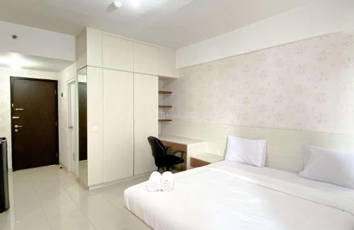 Depok Apartment | Budget-Friendly Studio Park View Apartment for Your Stay
