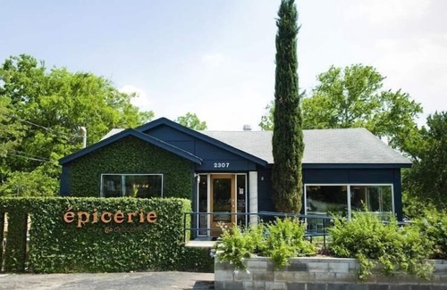 Allandale House | Unbeatable Allandale Stay - Guest Rated 10/10!
