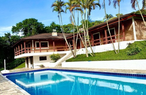 Sete Pontes House | Idyllic Best House by the Water with Private Pool & Pet Friendly