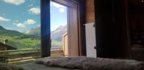 Valdisotto Apartment | Pet-Friendly Retreat: Best House by Elisa Baroni & Beatrice