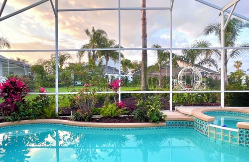 West Kissimmee House | Discover Themed Rooms Near Disney - 10/10 Guest Rated